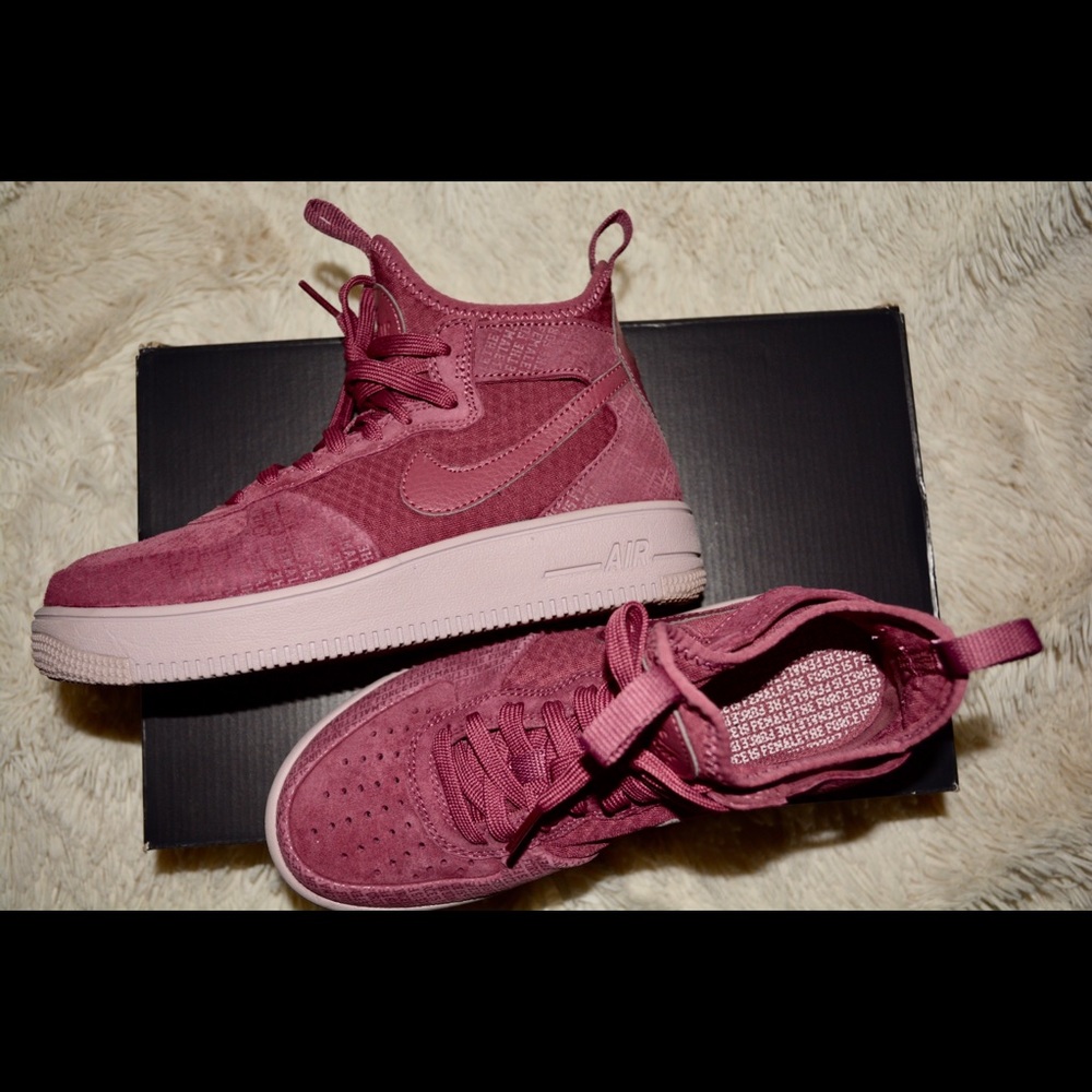 Nike Air Force 1 - Picture 2 of 4